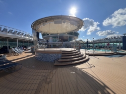 Voyager of the Seas Main Pools picture