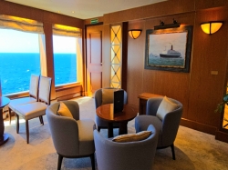 Queen Elizabeth Admirals Lounge picture
