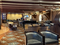 Wonder of the Seas Schooner Bar picture