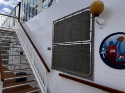 Norwegian Dawn Sports Court picture