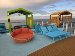 Chill Island picture