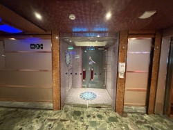 Carnival Dream Crimson Lounge picture