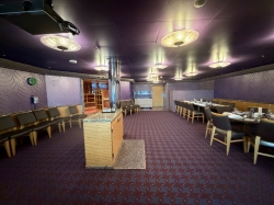 Carnival Dream Crimson Lounge picture