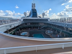 Jungle Bar and Pool picture