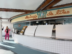 Disney Magic Daisys De-Lites picture