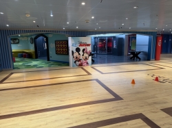 Oceaneer Club picture