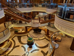 Queen Elizabeth Grand Lobby picture