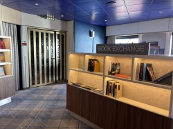 Zuiderdam Library picture