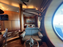 Adventure of the Seas Schooner Bar picture