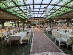 Disney Dream Enchanted Garden picture