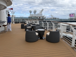 Disney Dream Currents Bar picture