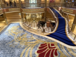 Disney Dream Atrium picture