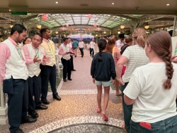 Disney Dream Enchanted Garden picture