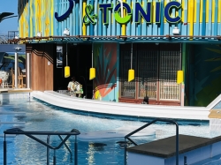 Icon of the Seas Swim & Tonic picture