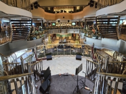 Norwegian Dawn Grand Atrium picture