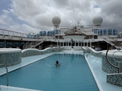 Grand Princess Neptunes Reef and Pool picture