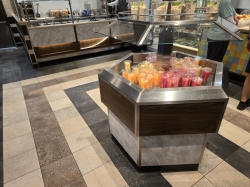 Allure of the Seas Park Cafe picture