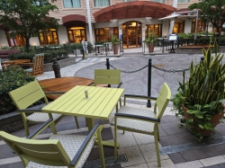 Allure of the Seas Park Cafe picture