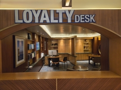 Allure of the Seas Loyalty Desk picture