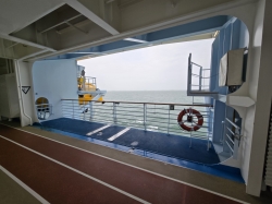 Allure of the Seas Jogging Track picture