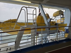 Allure of the Seas Jogging Track picture