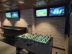 Allure of the Seas Playmakers Bar picture