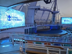 Allure of the Seas Aquatheater picture
