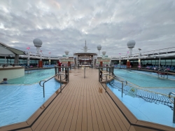 Liberty of the Seas Main Pool picture