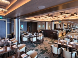 Norwegian Luna Commodore Room picture