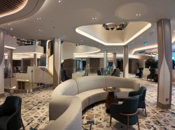 Norwegian Luna Penrose Atrium picture Uploaded in 2026 Photo courtesy of AR. Norwegian Luna Penrose Atrium picture