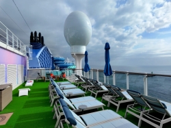 Norwegian Luna Horizon Park picture