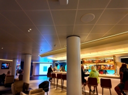 Norwegian Luna Penrose Bar picture