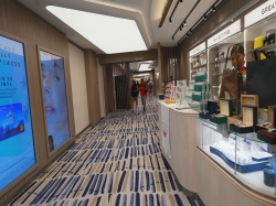 Norwegian Luna Shops picture