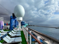 Norwegian Luna Horizon Park picture