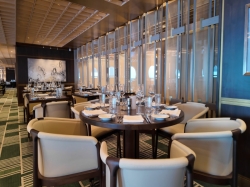 Norwegian Luna Commodore Room picture