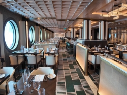 Norwegian Luna Commodore Room picture