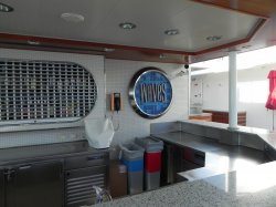 Norwegian Breakaway Main Pool picture