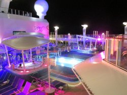 Norwegian Getaway Waves Pool picture Uploaded in 2014 Photo courtesy of Cherie Wright. Norwegian Getaway Waves Pool picture