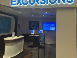 Freedom of the Seas Guest Services picture
