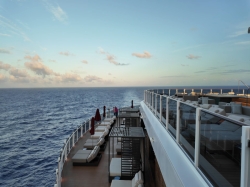 Norwegian Luna Haven Sundeck picture