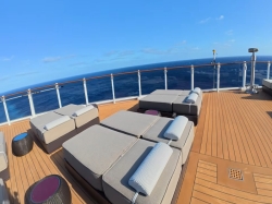 Norwegian Luna Haven Sundeck picture
