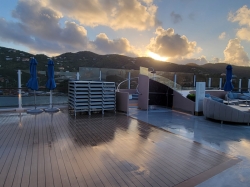 Norwegian Luna Main Pool picture