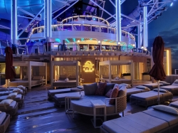 Norwegian Luna Vibe Beach Club picture