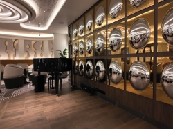 Norwegian Luna Metropolitan Bar picture