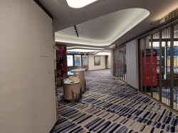 Norwegian Luna Shops picture