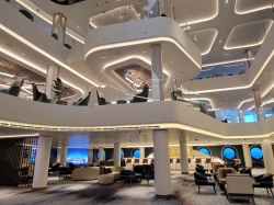 Norwegian Luna Penrose Bar picture