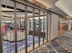 Norwegian Luna Shops picture