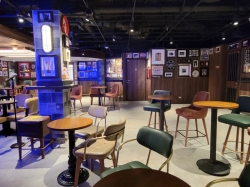Norwegian Luna Syd Normans Pour House picture