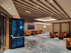 Norwegian Luna Whiskey Bar picture