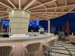 Norwegian Luna Vibe Beach Club picture